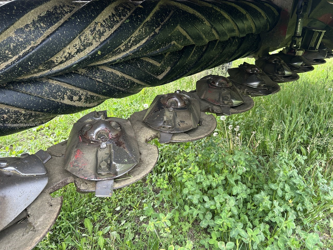 2012 New Holland H7460 Image 10