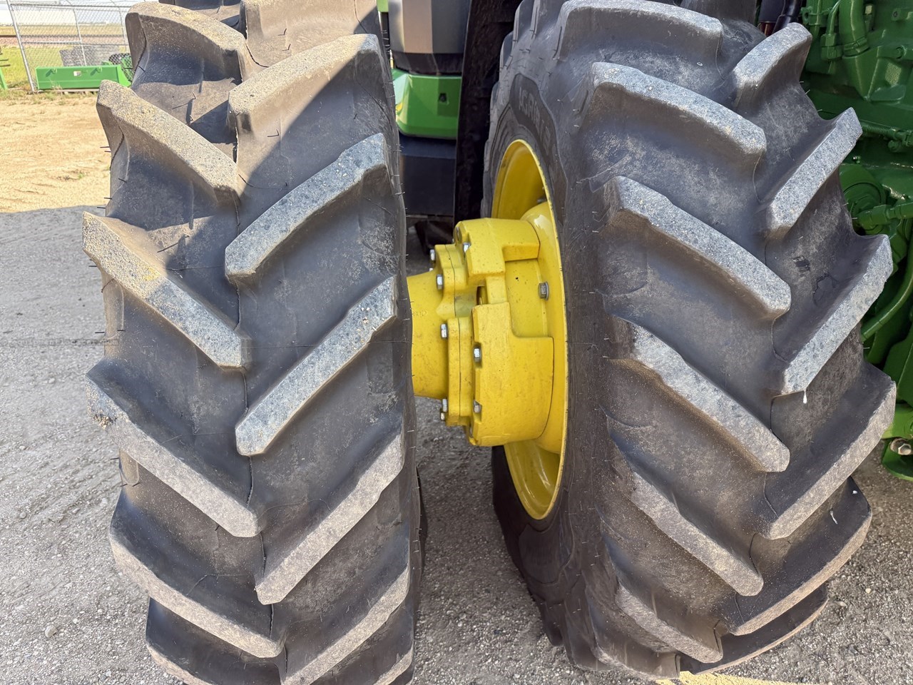 2024 John Deere 8R 280 Image 24