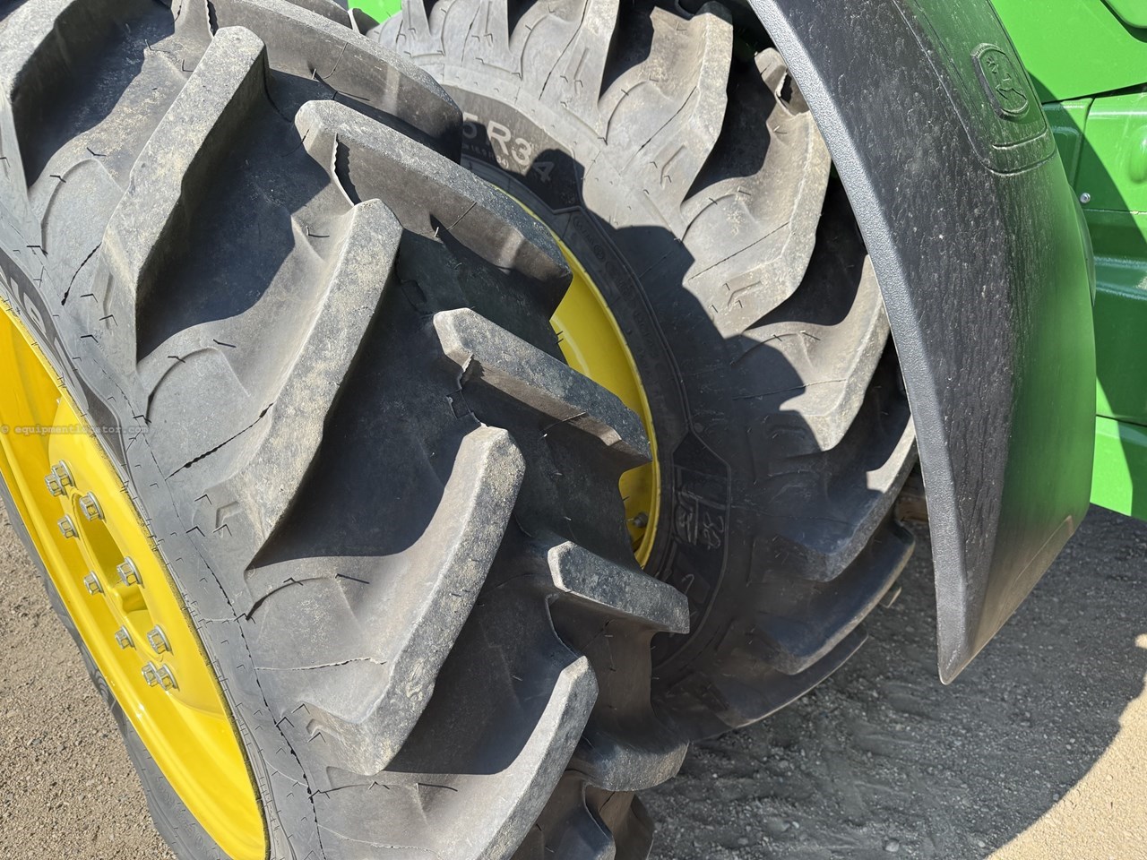 2024 John Deere 8R 280 Image 37