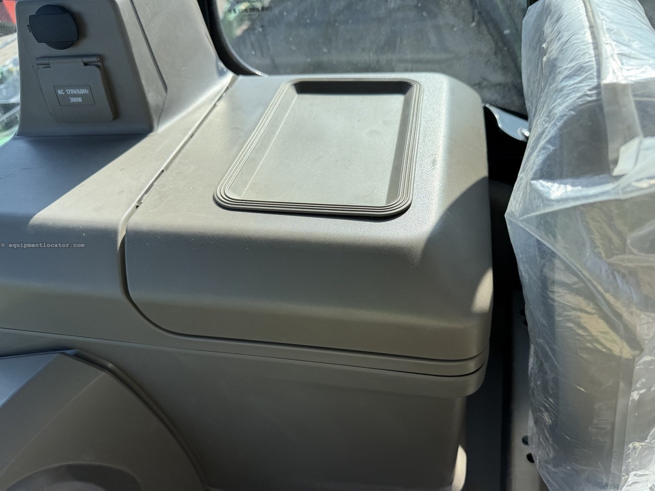 2024 John Deere 8R 280 Image 42