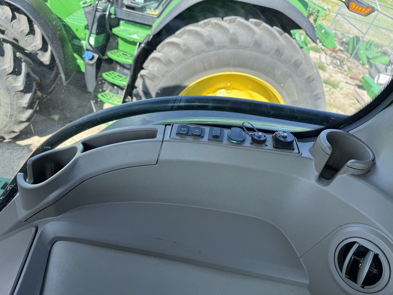 2024 John Deere 8R 280 Image 46