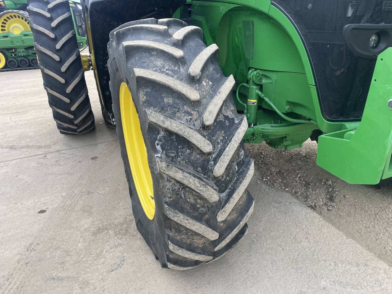 2024 John Deere 7R 210 Image 28