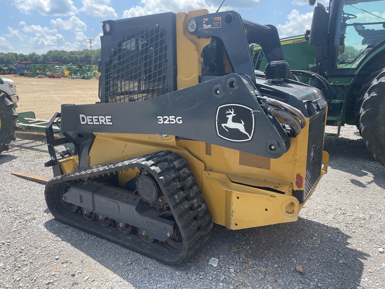 2023 John Deere 325G Image 10