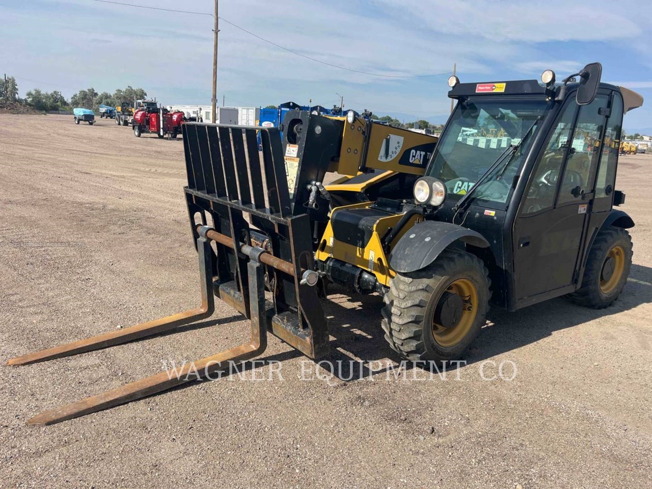 2019 Caterpillar TH255C Image 1