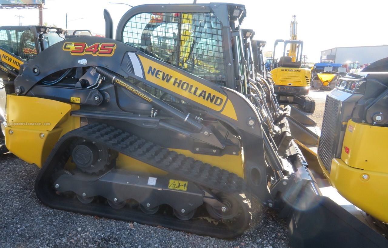 New Holland C345 Image 4
