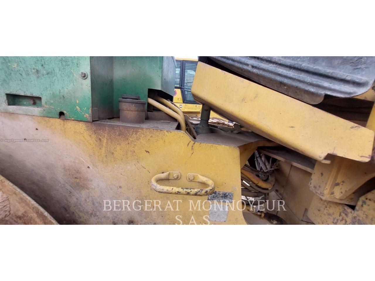 2003 Caterpillar 826G II Image 10