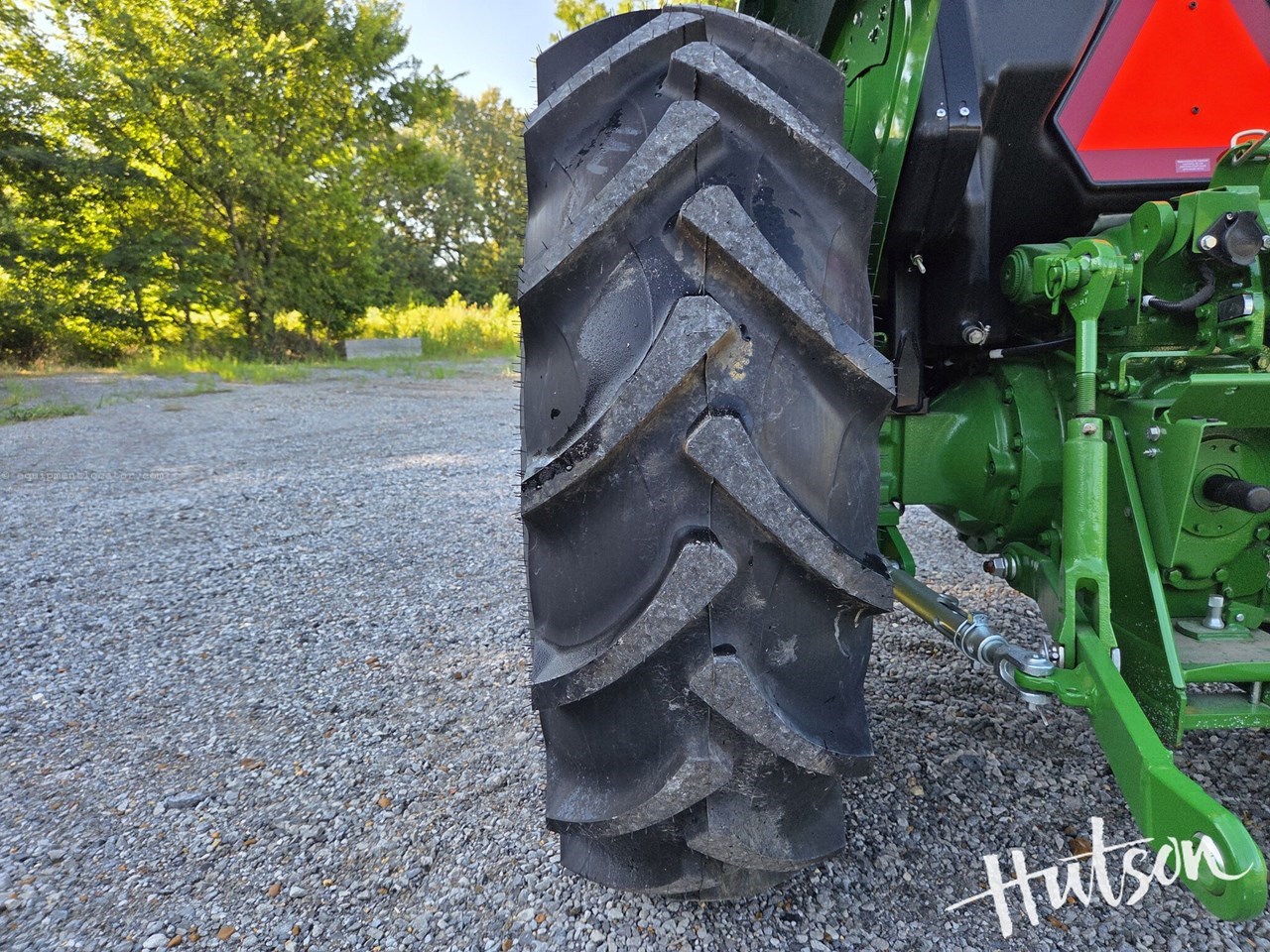 2024 John Deere 5060E Image 10