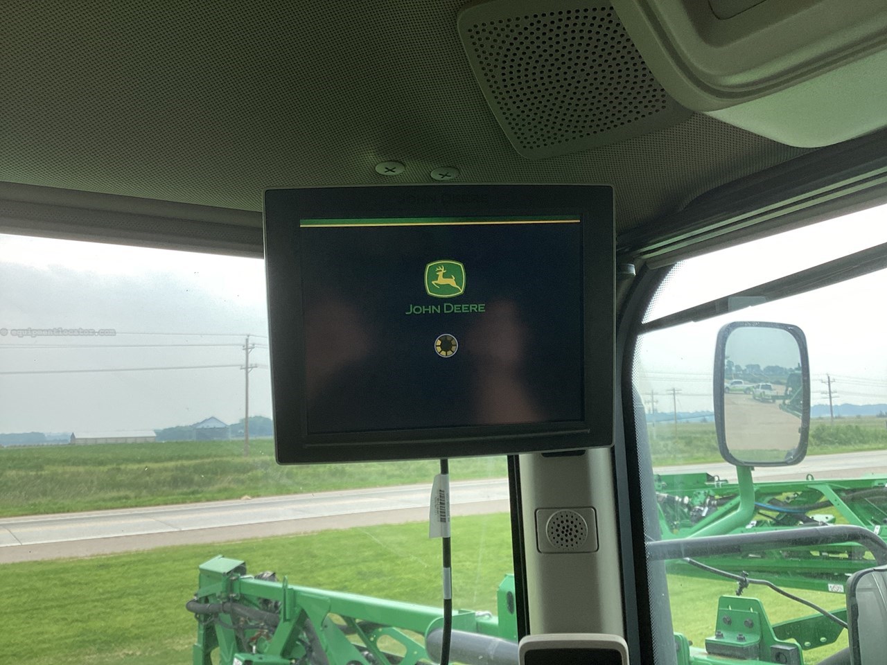 2024 John Deere 616R Image 10