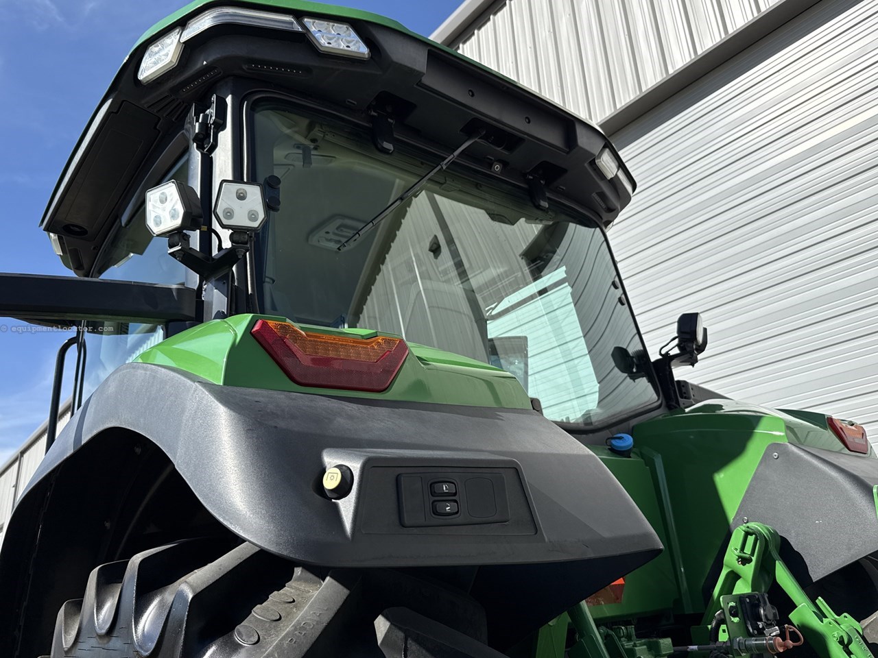 2021 John Deere 8R 370 Image 10