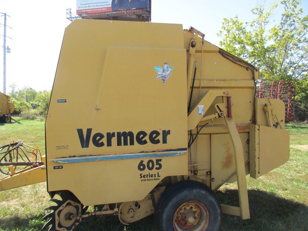 1999 Vermeer 605L Image 2