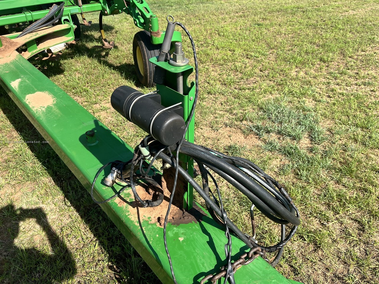 2013 John Deere 2410 Image 10