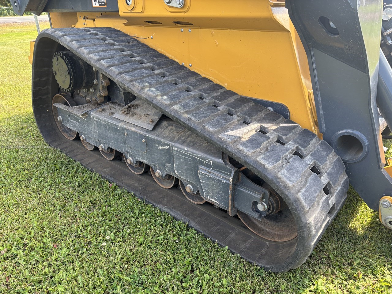 2024 John Deere 331 P Image 10