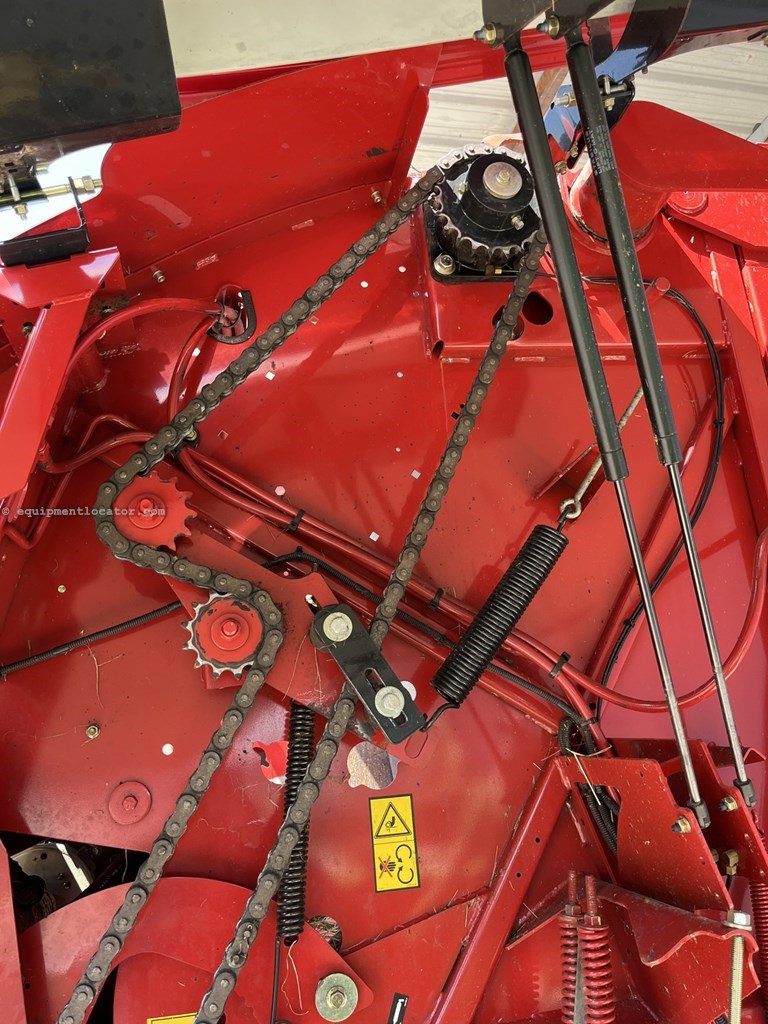 2020 New Holland RB460 Image 10