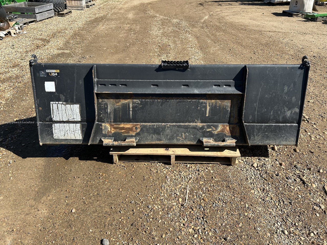 John Deere u84 Image 2