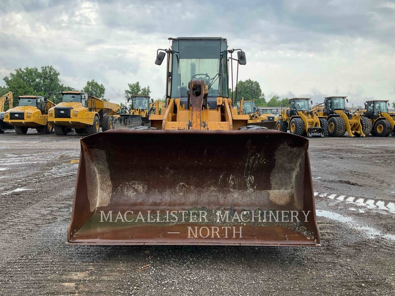 1999 Case 621B Image 10