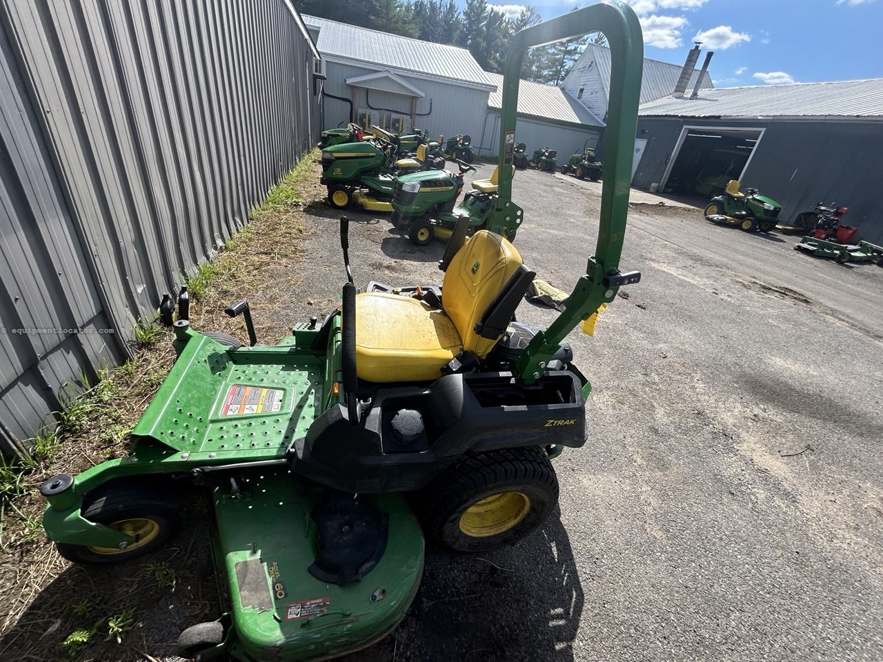 2024 John Deere Z515E Image 8