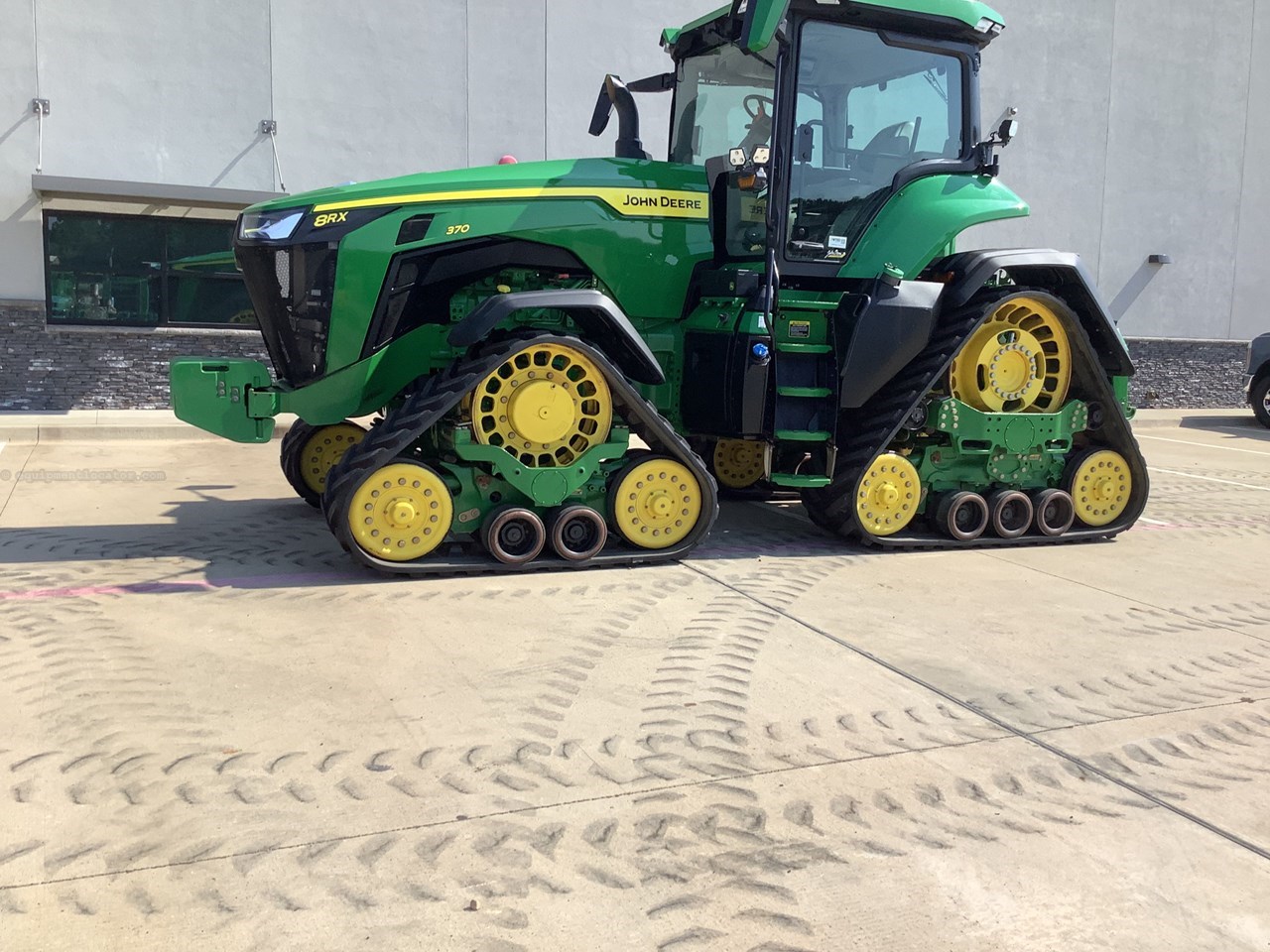 2024 John Deere 8RX 370 Image 10