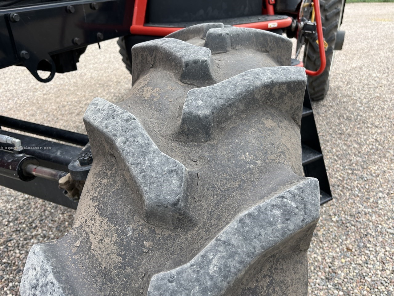 2012 Apache AS720 Image 10