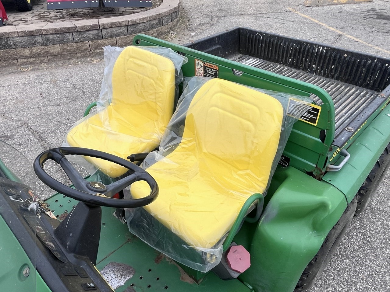 1998 John Deere 6X4 D Image 10