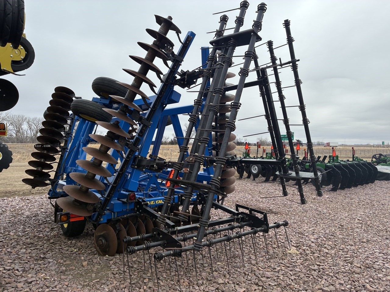 2011 Landoll 6230 Image 10