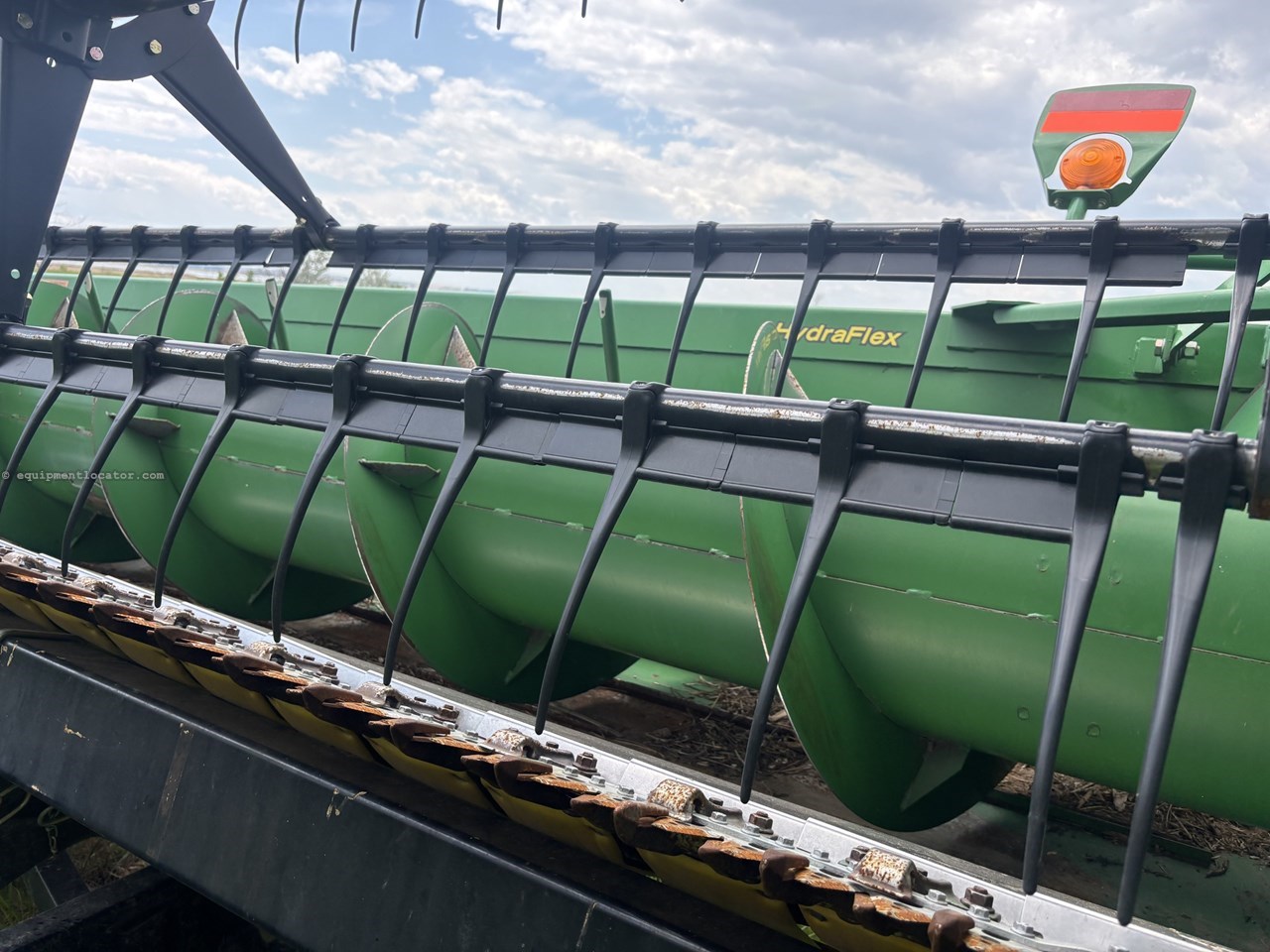 2010 John Deere 635F Image 10