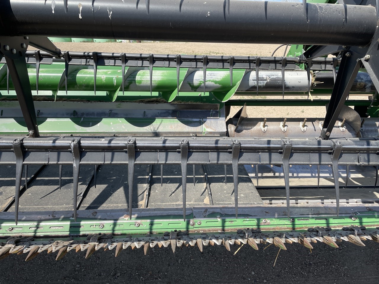 2013 John Deere 640D Image 36