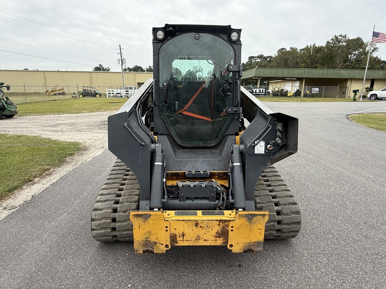 2023 John Deere 333G Image 10