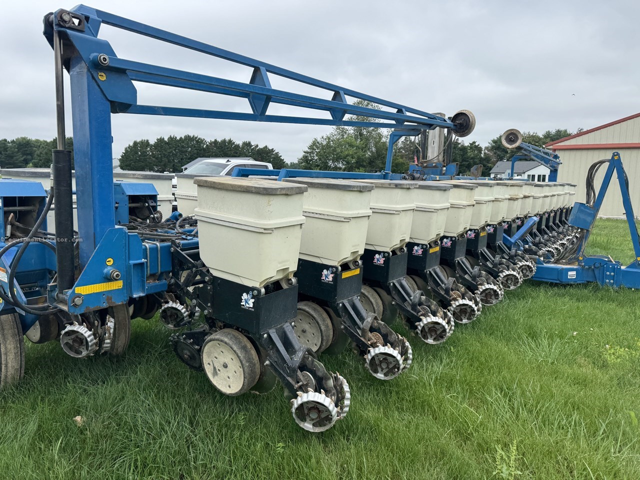 2007 Kinze 3650 Image 10