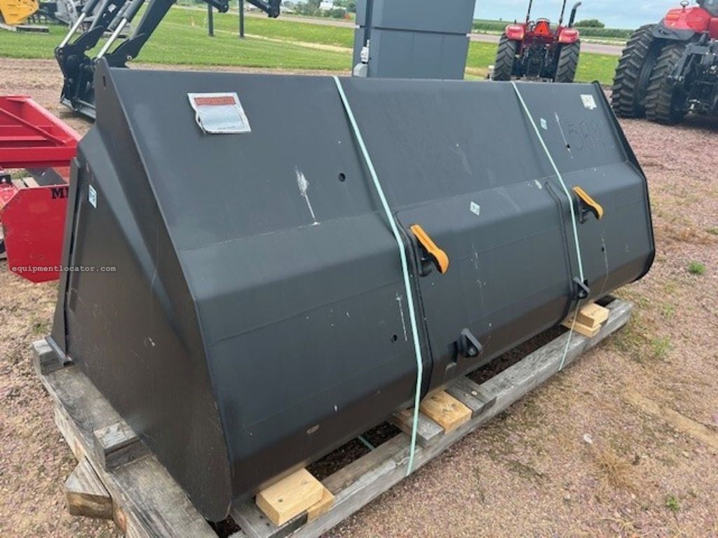 Case IH 102" HD High Cap Bucket Image 2