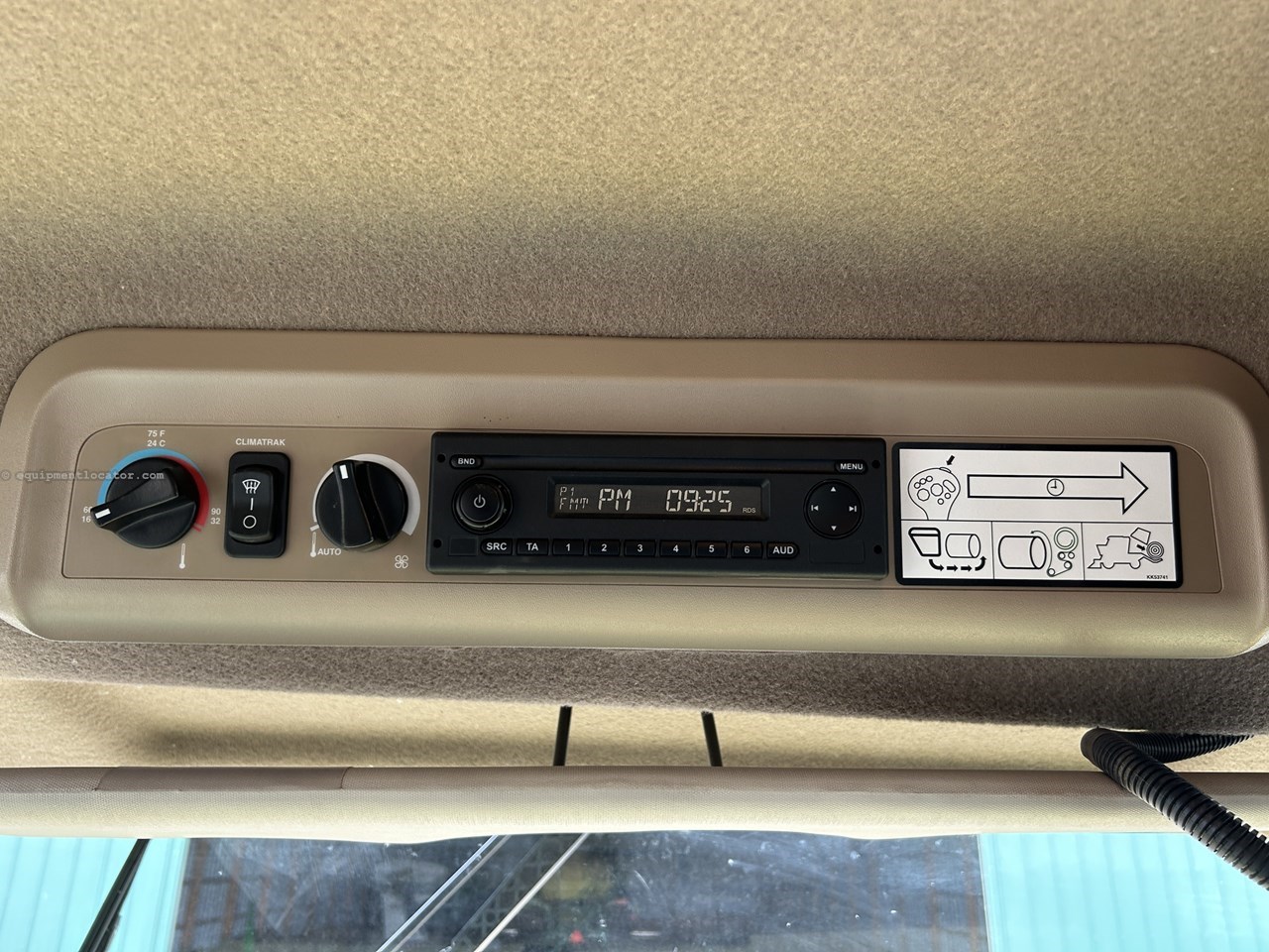 2019 John Deere CS690 Image 32