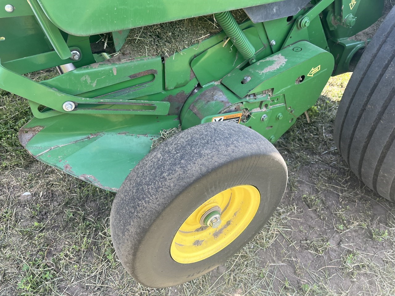 2018 John Deere 560M Image 10