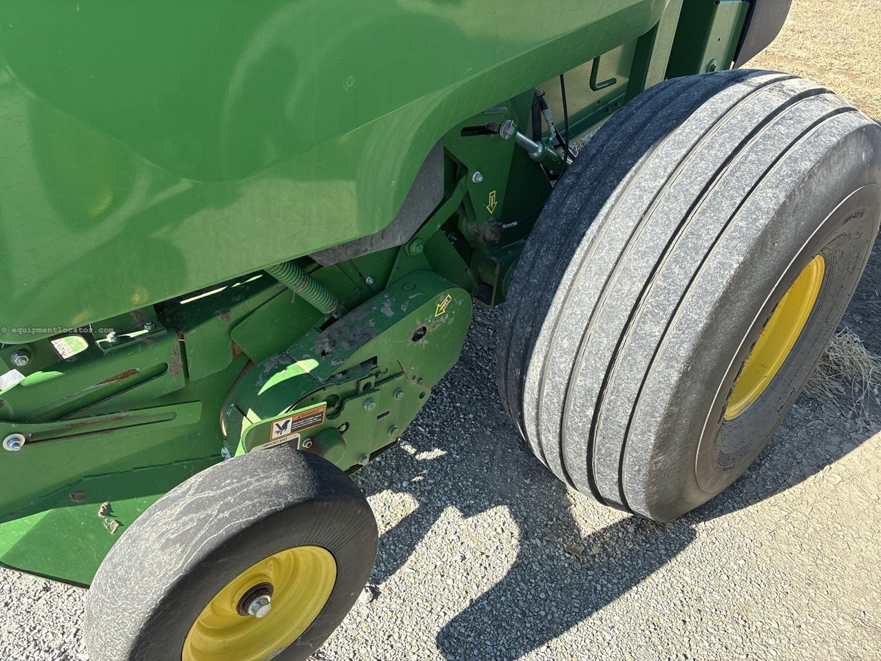 2020 John Deere 560M Image 10