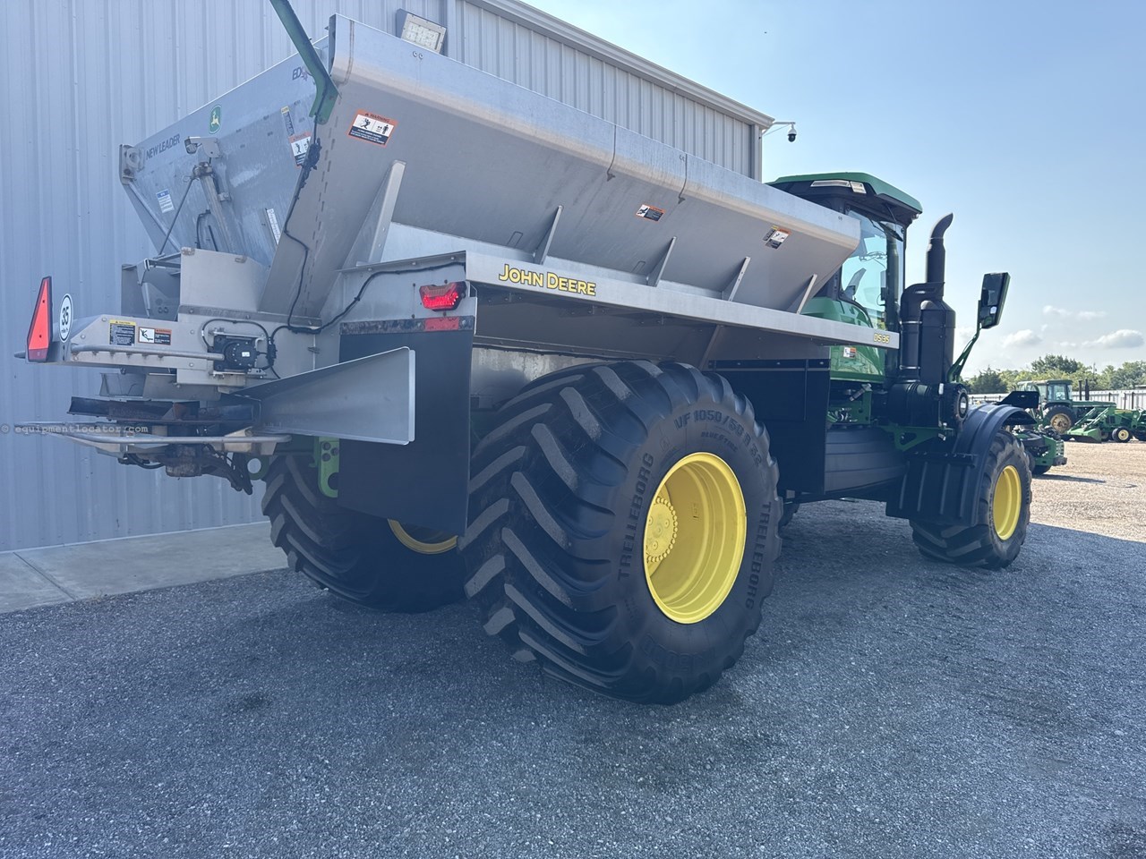 2024 John Deere 800R Image 10