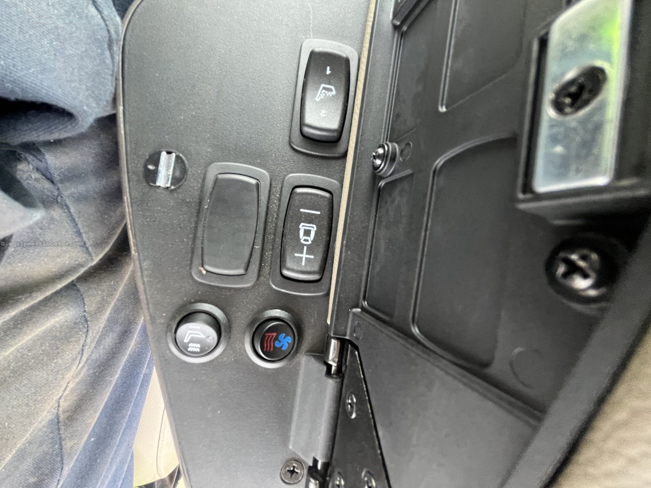 2025 John Deere 9R 590 Image 11