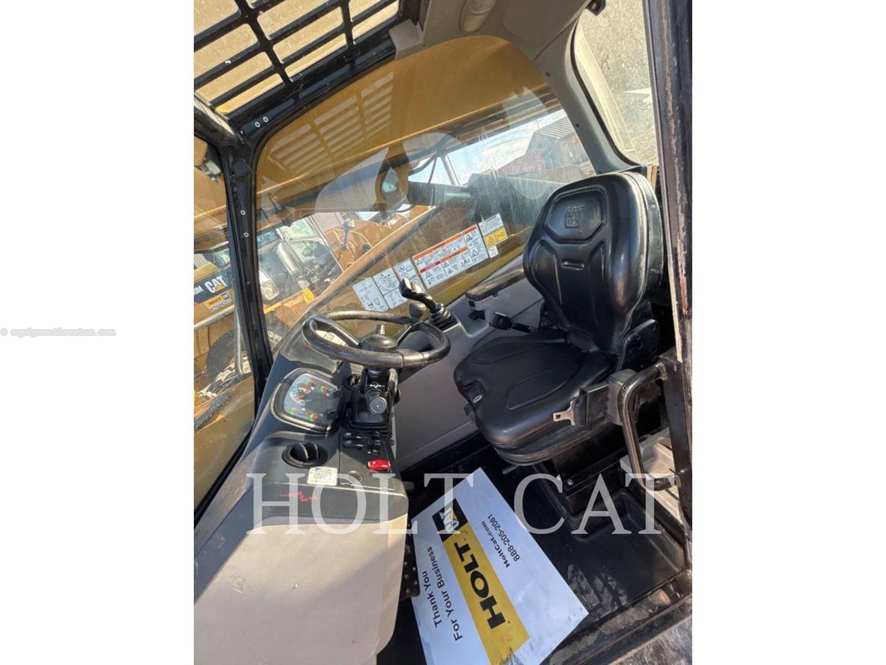2023 Caterpillar TL1055 Image 10