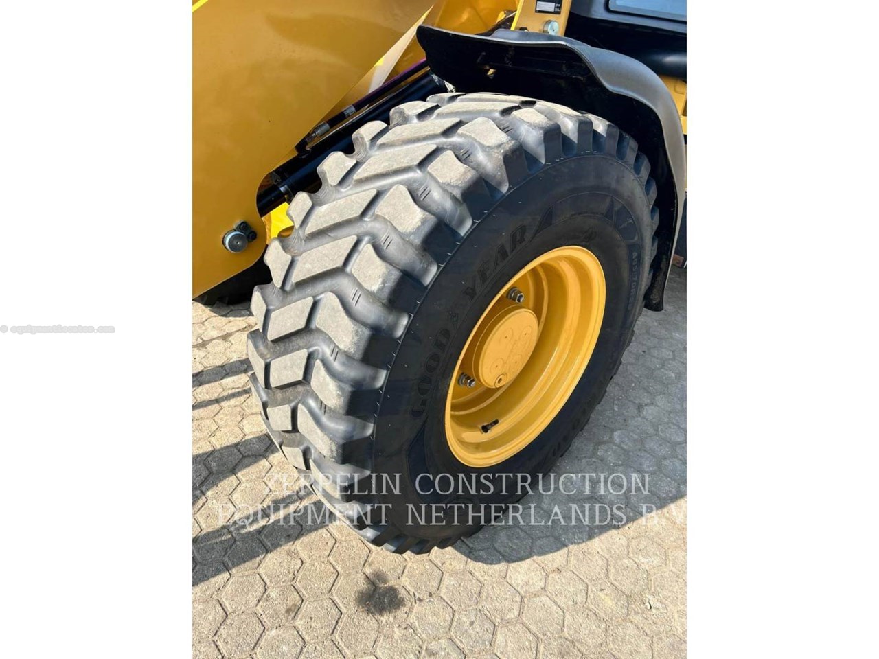 2023 Caterpillar 908 Image 10