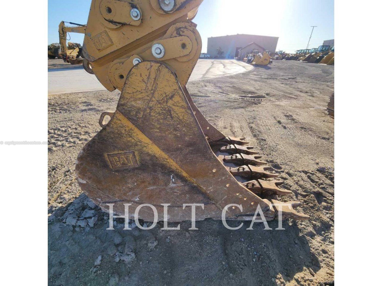 2023 Caterpillar 340 10 TC Image 10