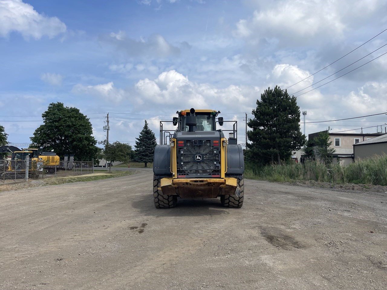 2020 John Deere 844L Image 6
