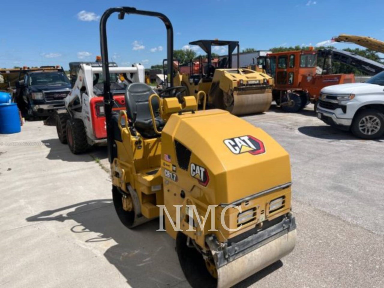 2024 Caterpillar CB1.7 Image 2