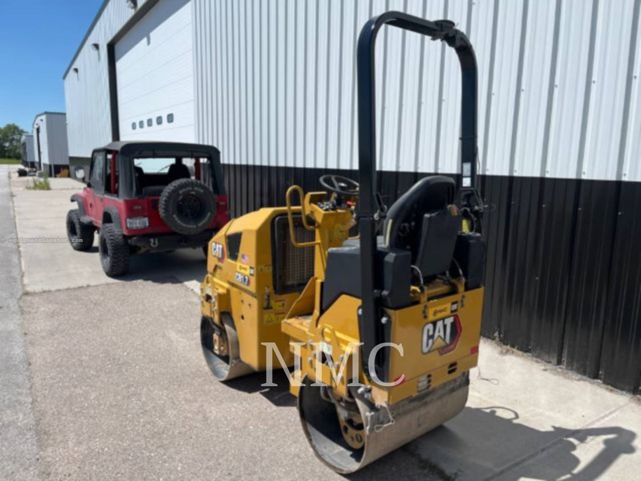 2024 Caterpillar CB1.7 Image 4