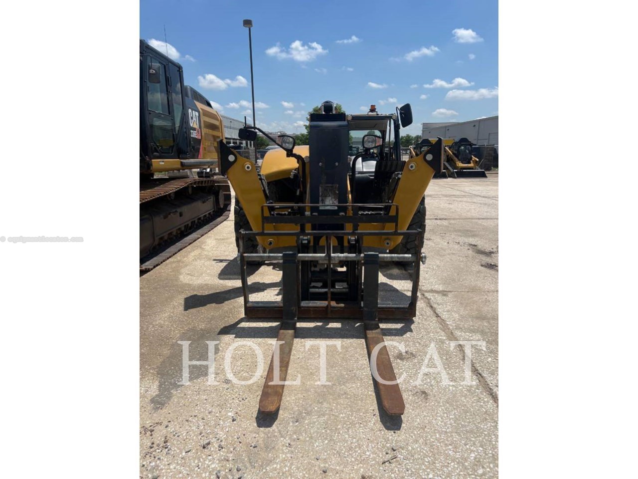 2024 Caterpillar TL943 Image 3