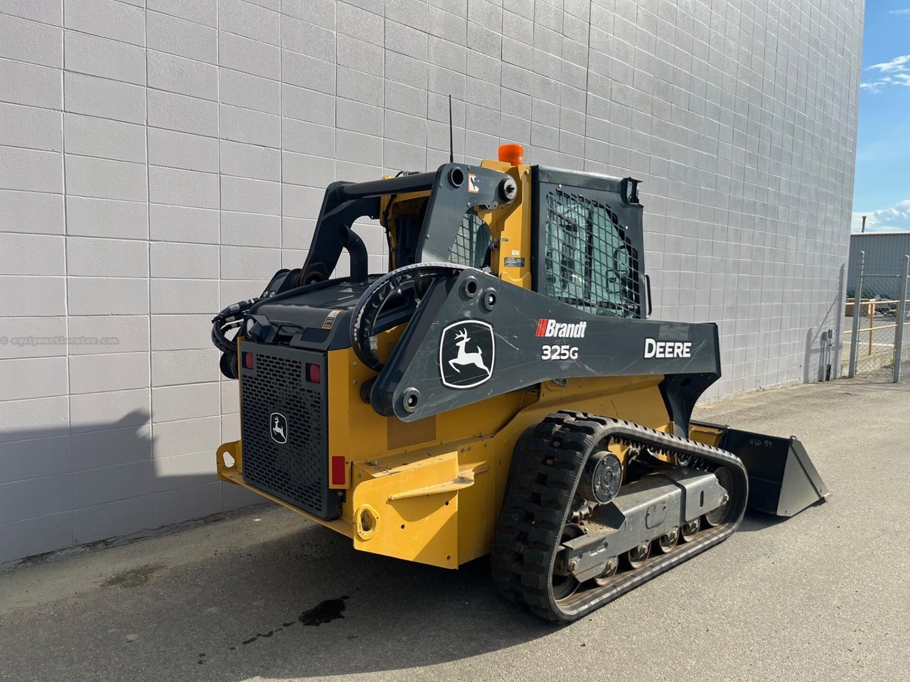 2024 John Deere 325G Image 4