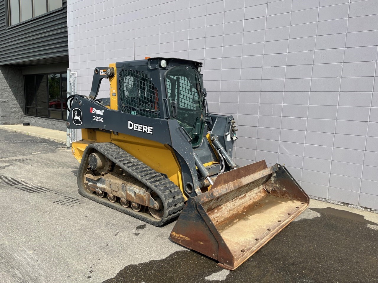 2021 John Deere 325G Image 2