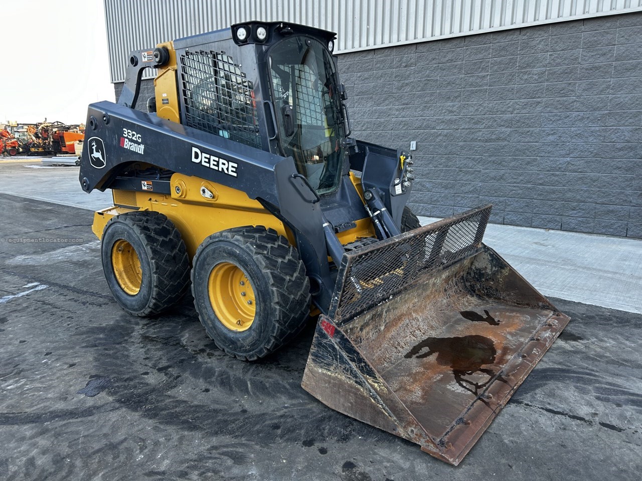 2021 John Deere 332G Image 2