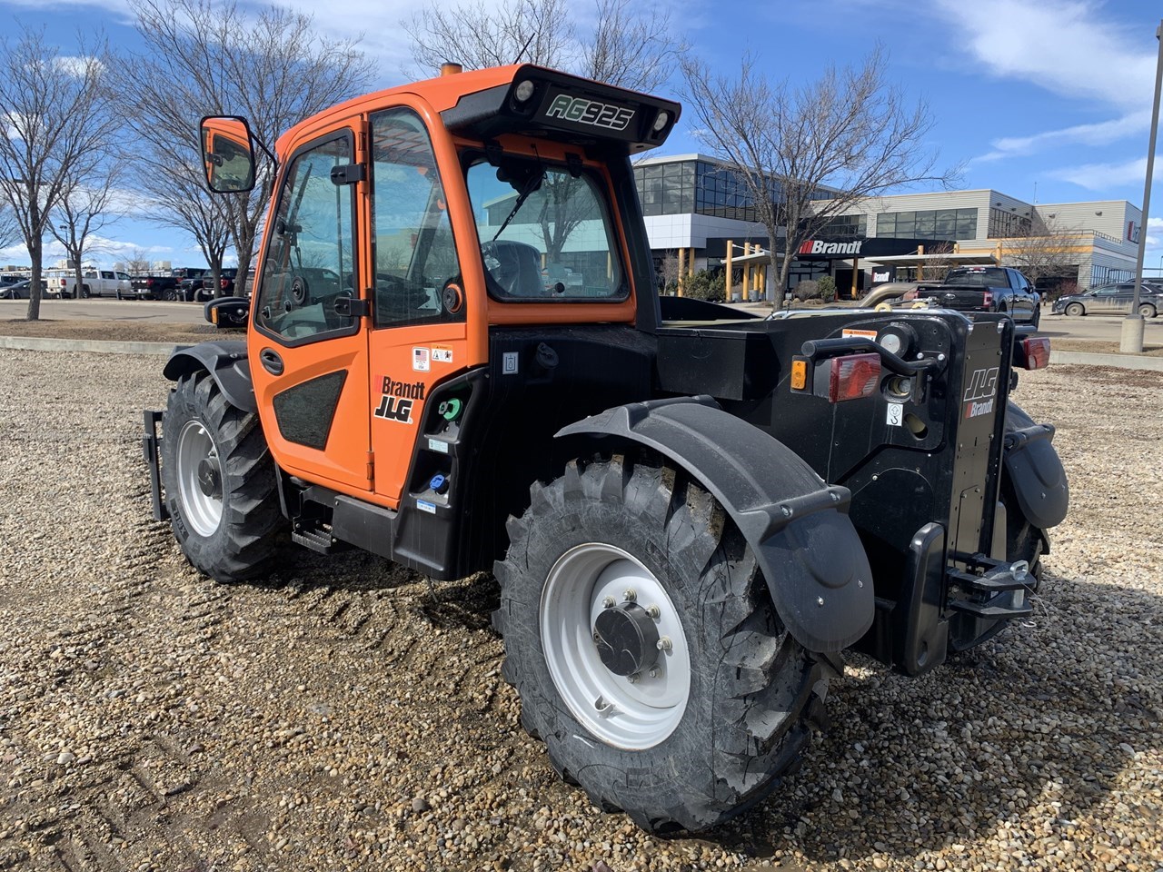 2023 JLG AG925 Image 5