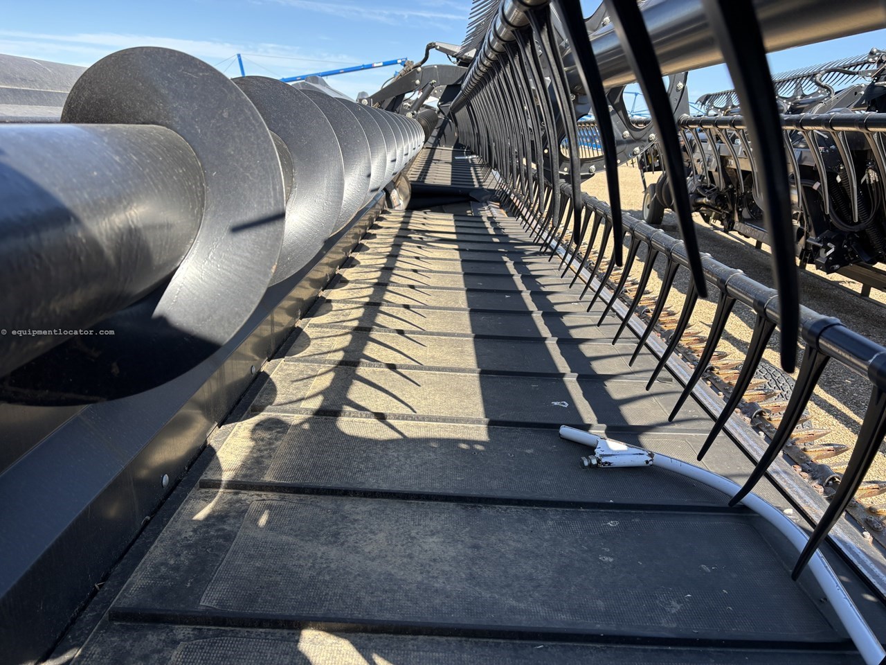 2011 MacDon FD70-40 Image 10