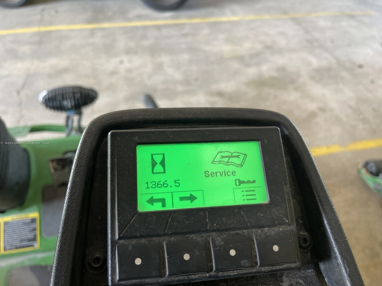 2021 John Deere 7400A Image 10