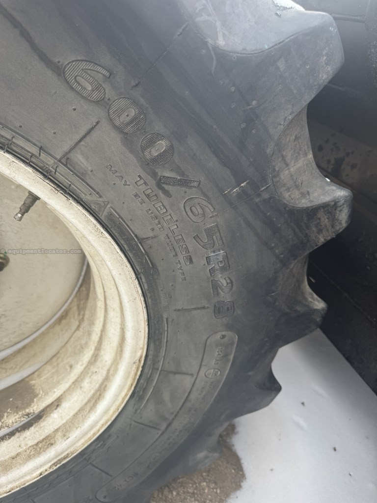 2011 MacDon M150 Image 10