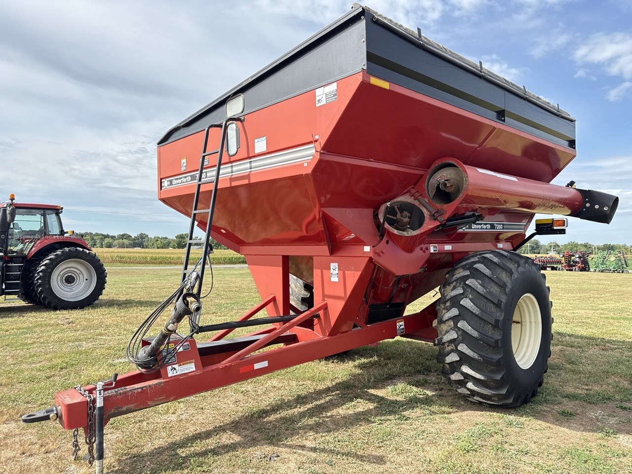 2003 Unverferth 7200 Image 10