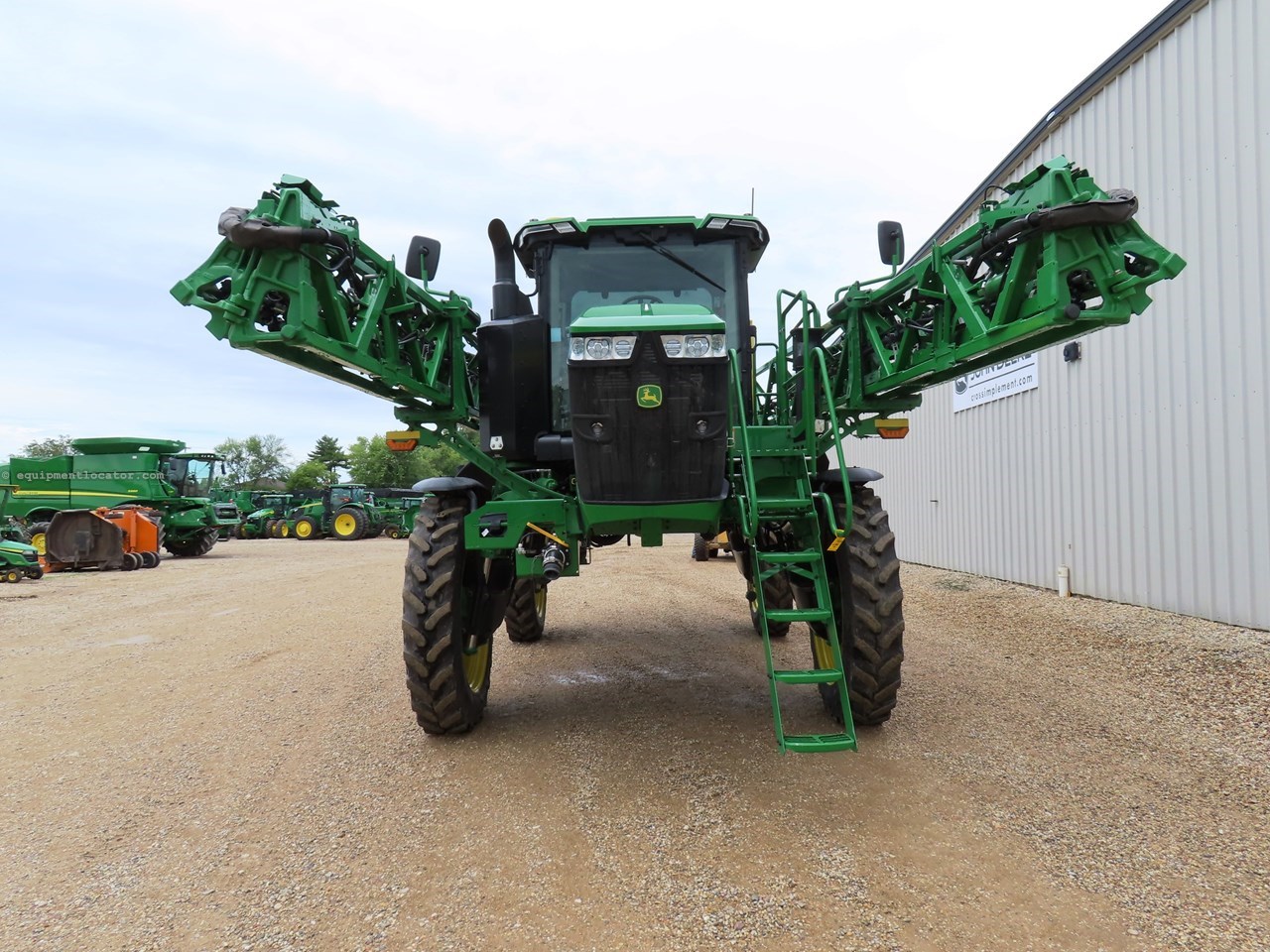 2025 John Deere 412R Image 10